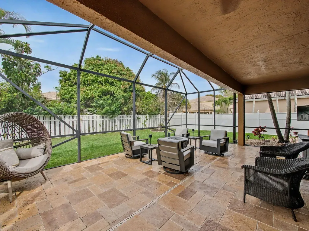 2052 Reston Circle Royal Palm Beach FL 33411