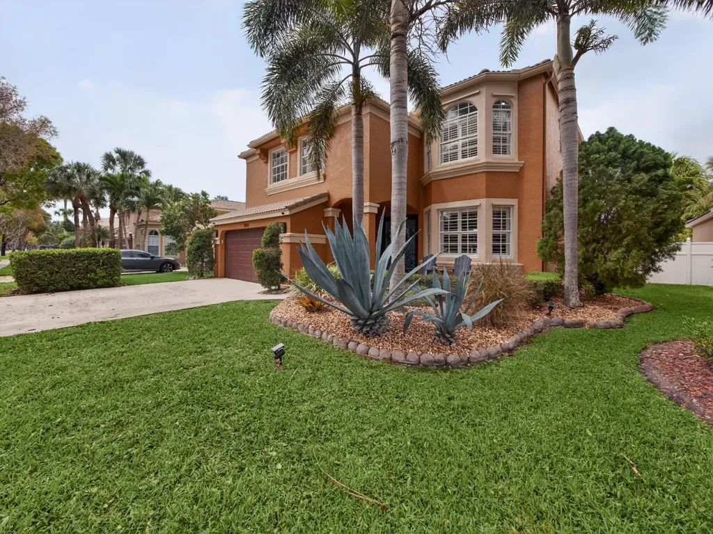 2052 Reston Circle Royal Palm Beach FL 33411
