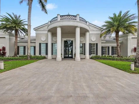2052 Reston Circle Royal Palm Beach FL 33411