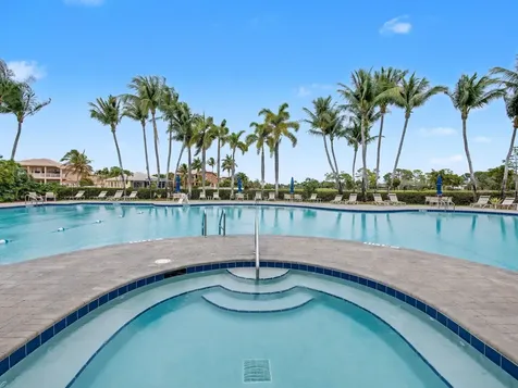 2052 Reston Circle Royal Palm Beach FL 33411