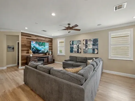 2052 Reston Circle Royal Palm Beach FL 33411