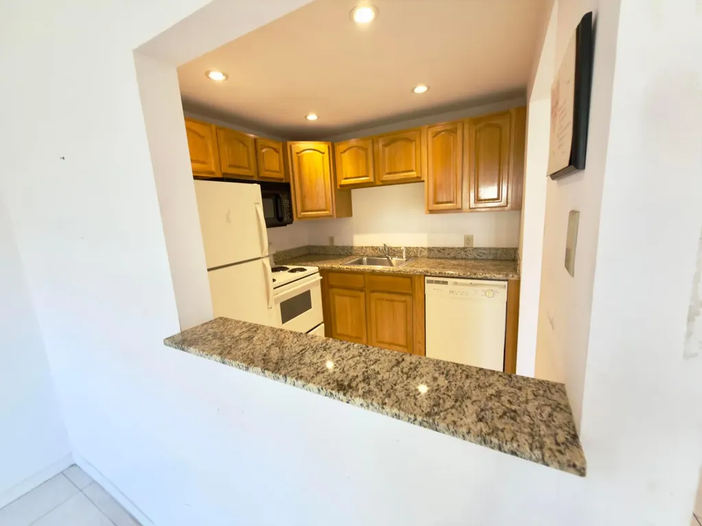 13 Dorset A Boca Raton FL 33434