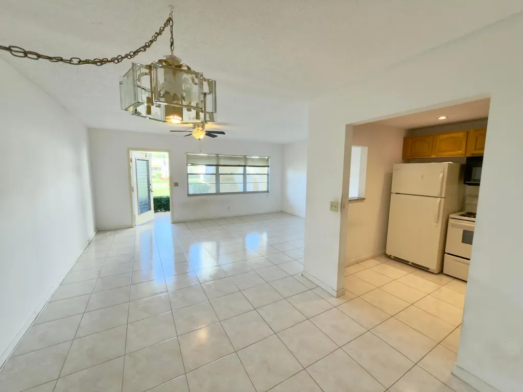 13 Dorset A Boca Raton FL 33434