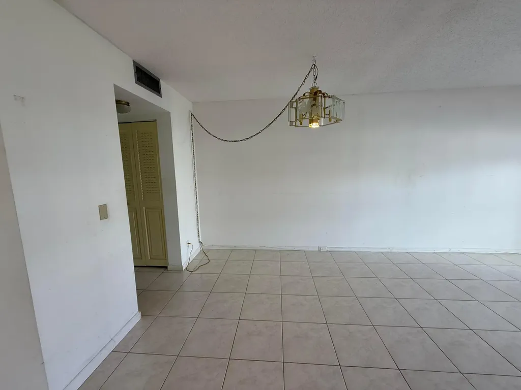 13 Dorset A Boca Raton FL 33434