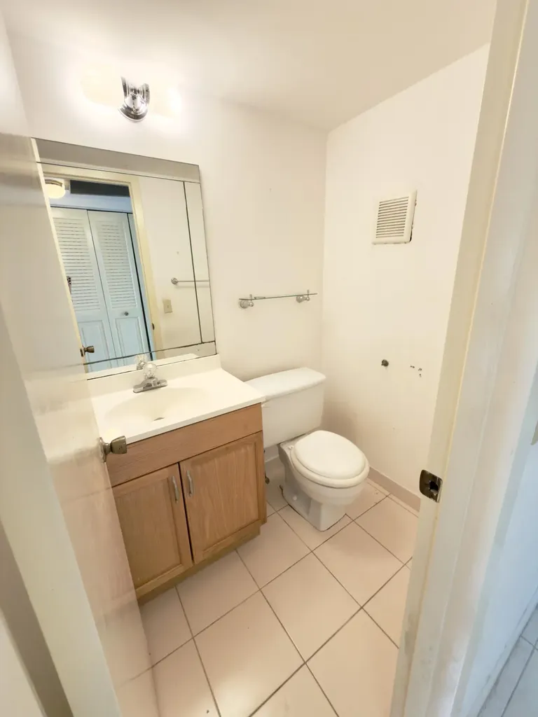 13 Dorset A Boca Raton FL 33434