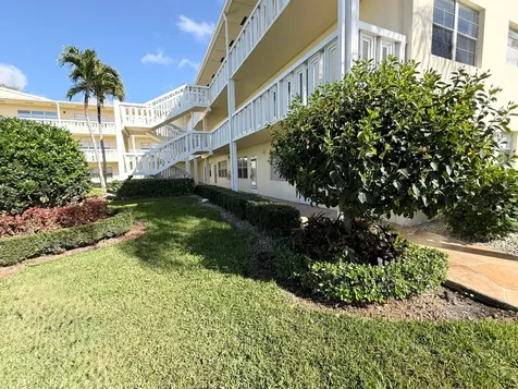 13 Dorset A Boca Raton FL 33434