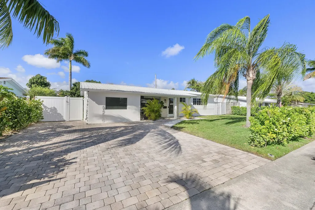101 SE 13th Street Deerfield Beach FL 33441
