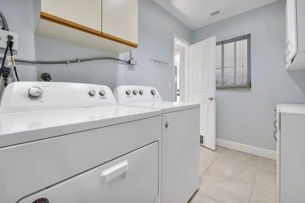 101 SE 13th Street Deerfield Beach FL 33441