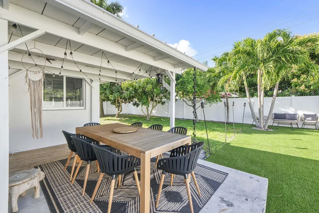 101 SE 13th Street Deerfield Beach FL 33441