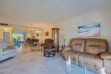 3531 Inverrary Drive Lauderhill FL 33319