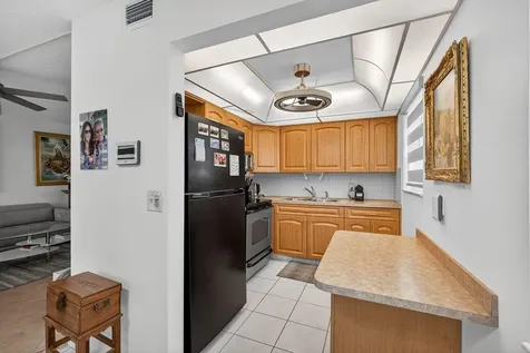 144 Dorchester G West Palm Beach FL 33417