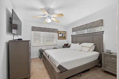 144 Dorchester G West Palm Beach FL 33417