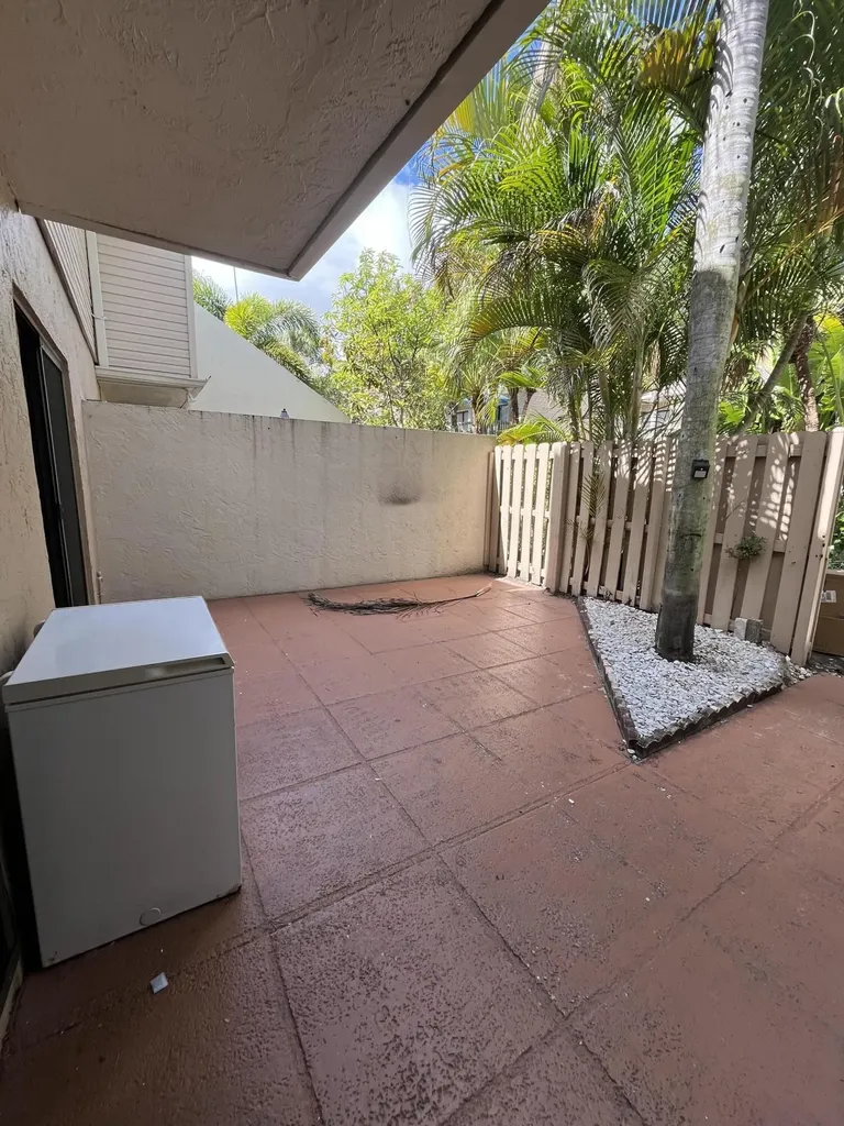616 Executive Center Drive West Palm Beach FL 33401