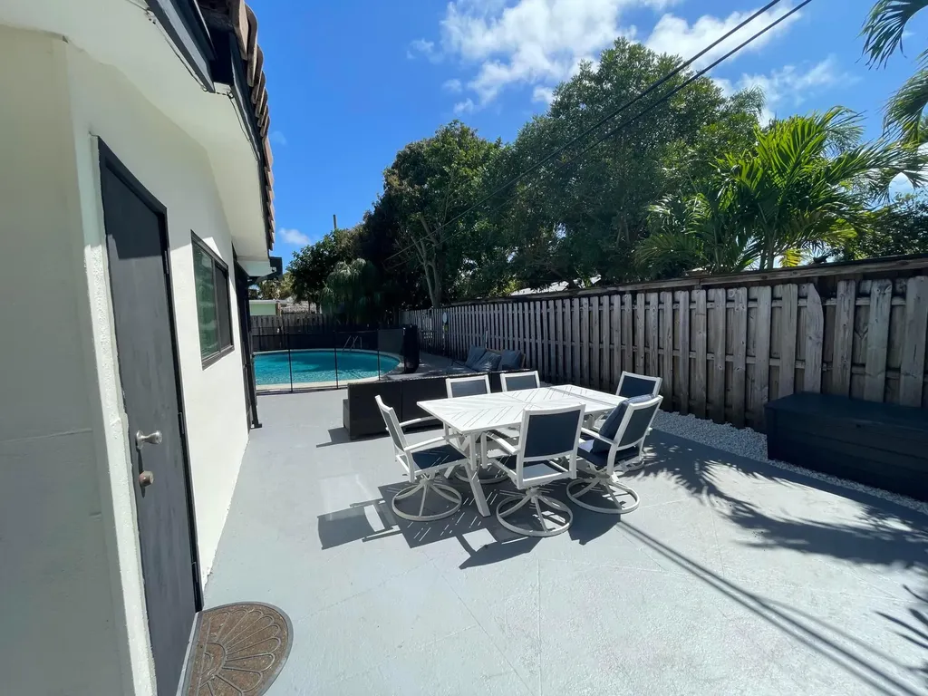 2620 NE 19th Street Pompano Beach FL 33062
