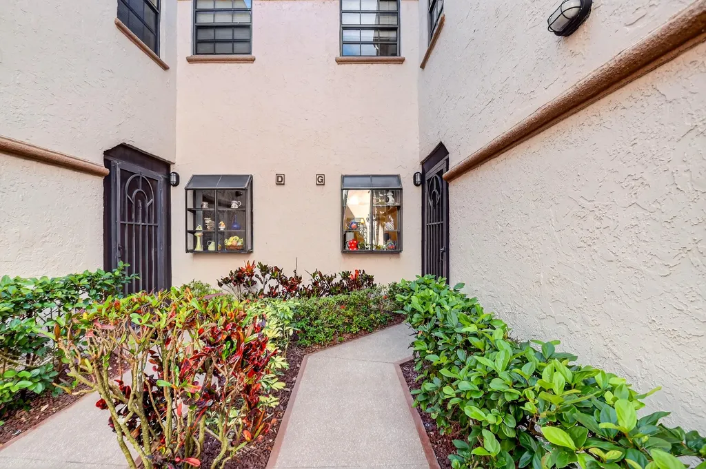 5188 Europa Drive Boynton Beach FL 33437