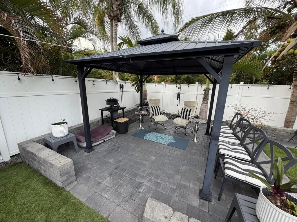 8097 Cedar Hollow Lane Boca Raton FL 33433