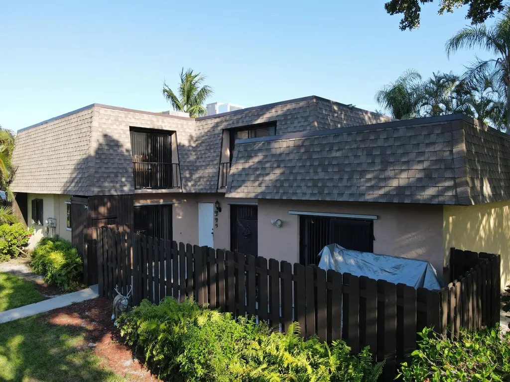 4702 Waterview Circle Palm Springs FL 33461