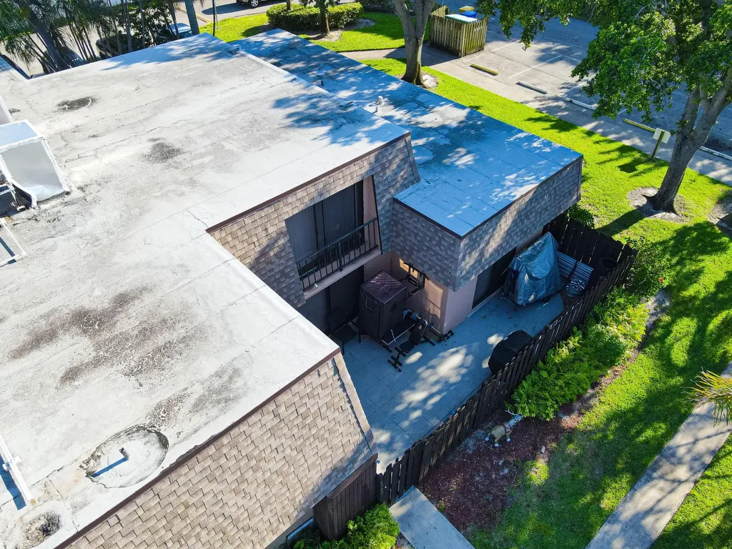 4702 Waterview Circle Palm Springs FL 33461