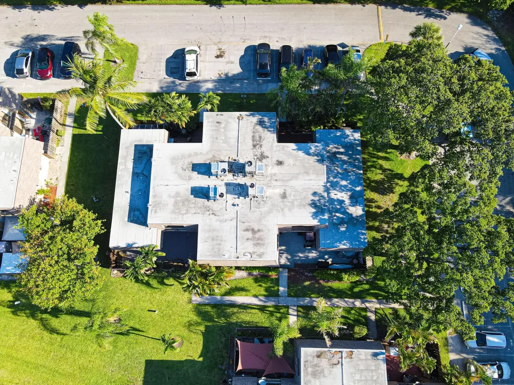 4702 Waterview Circle Palm Springs FL 33461
