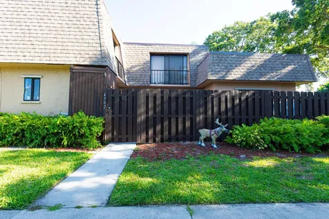 4702 Waterview Circle Palm Springs FL 33461