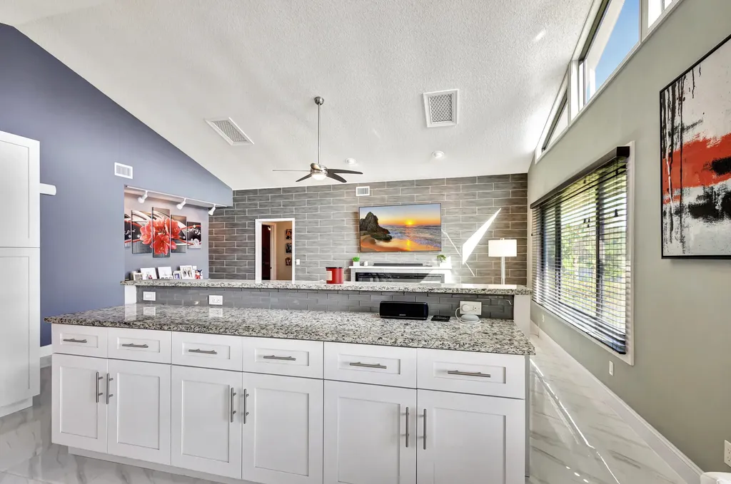 12870 La Rochelle Circle Palm Beach Gardens FL 33410