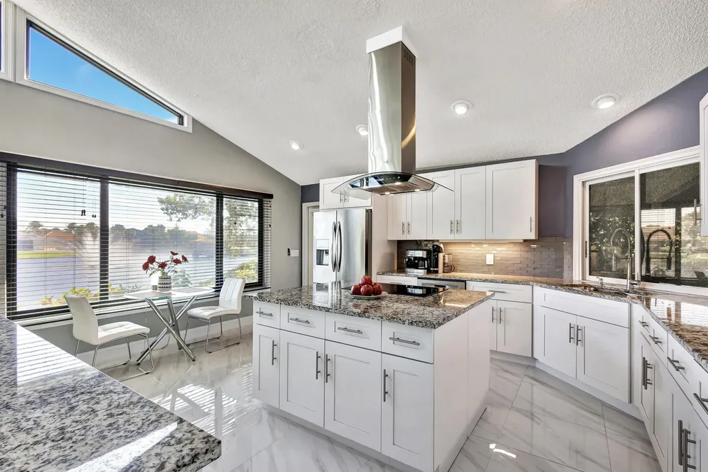 12870 La Rochelle Circle Palm Beach Gardens FL 33410