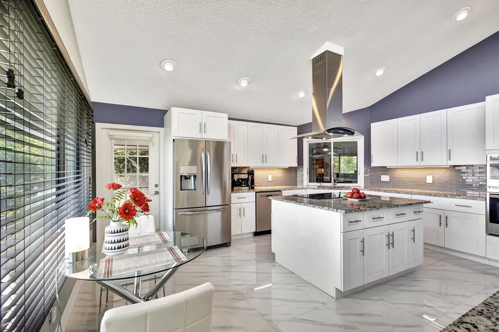 12870 La Rochelle Circle Palm Beach Gardens FL 33410