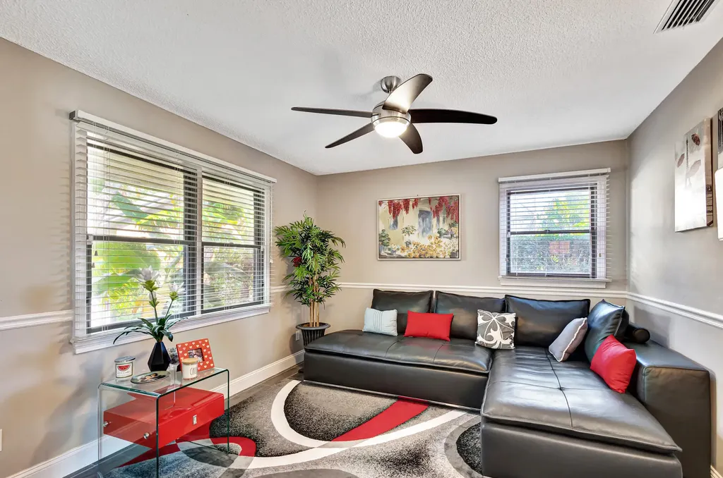 12870 La Rochelle Circle Palm Beach Gardens FL 33410