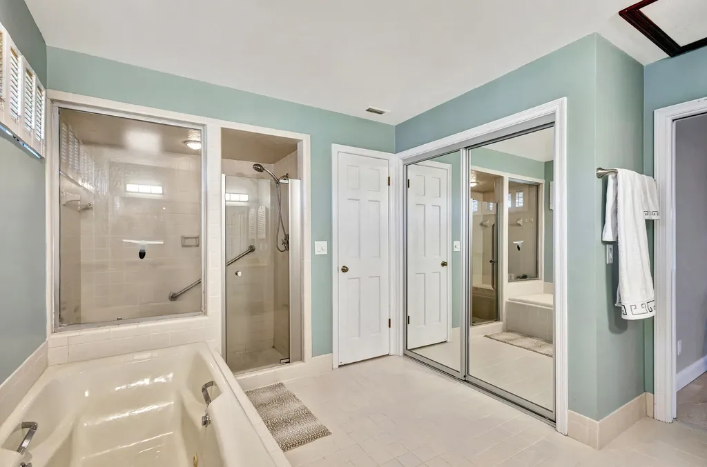 12870 La Rochelle Circle Palm Beach Gardens FL 33410