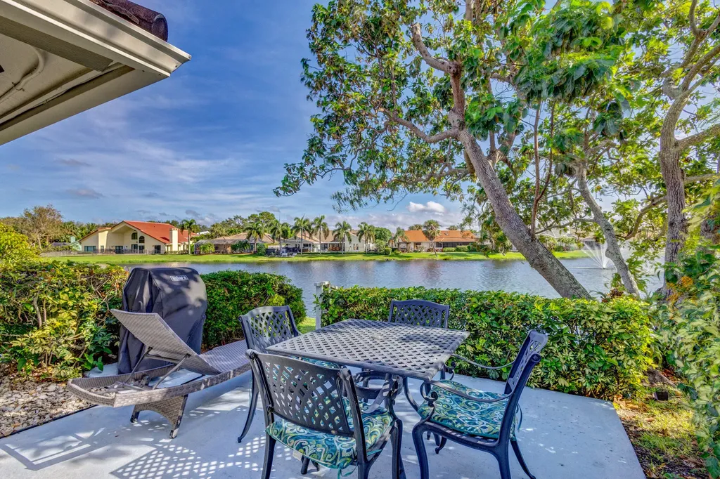 12870 La Rochelle Circle Palm Beach Gardens FL 33410