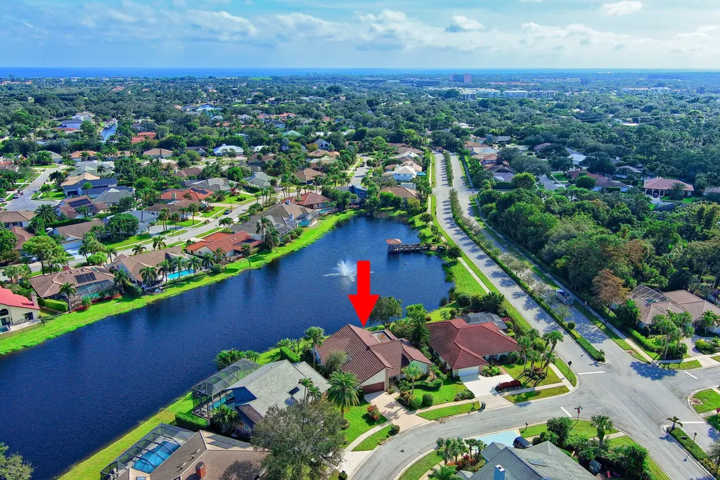 12870 La Rochelle Circle Palm Beach Gardens FL 33410