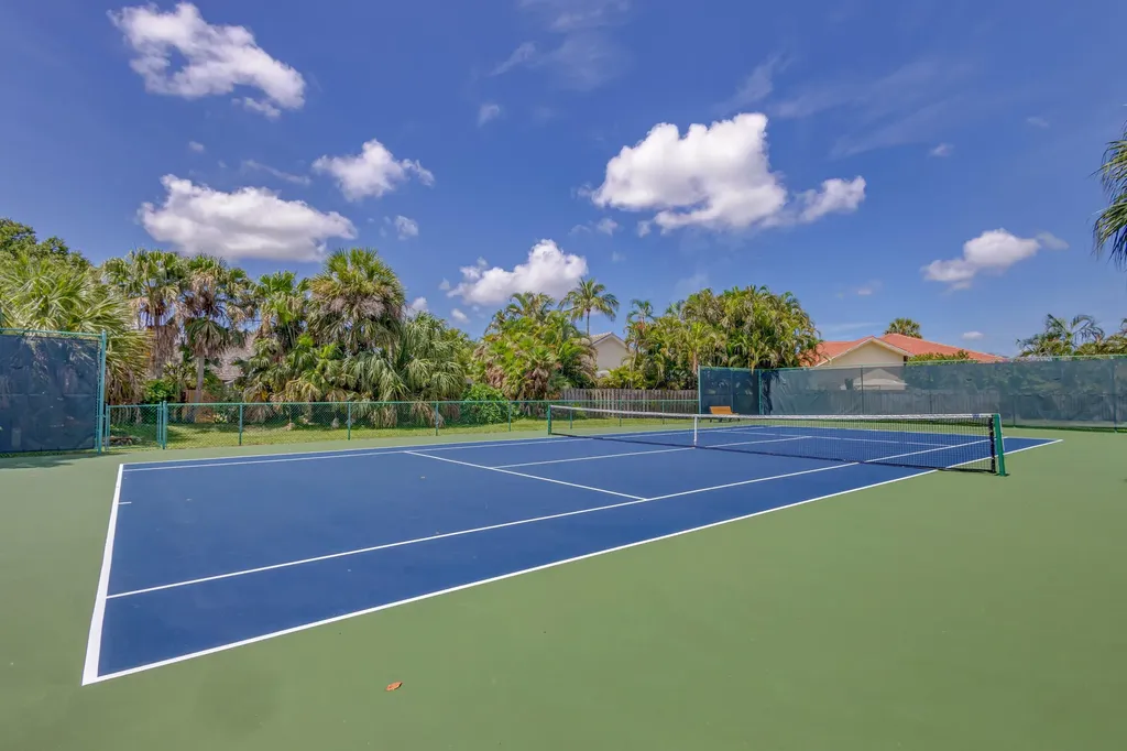 12870 La Rochelle Circle Palm Beach Gardens FL 33410
