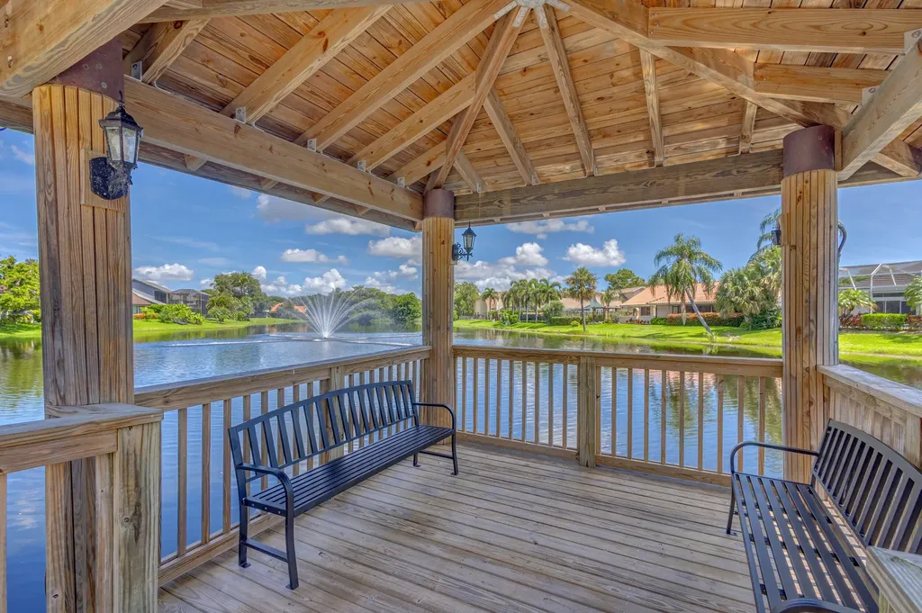 12870 La Rochelle Circle Palm Beach Gardens FL 33410