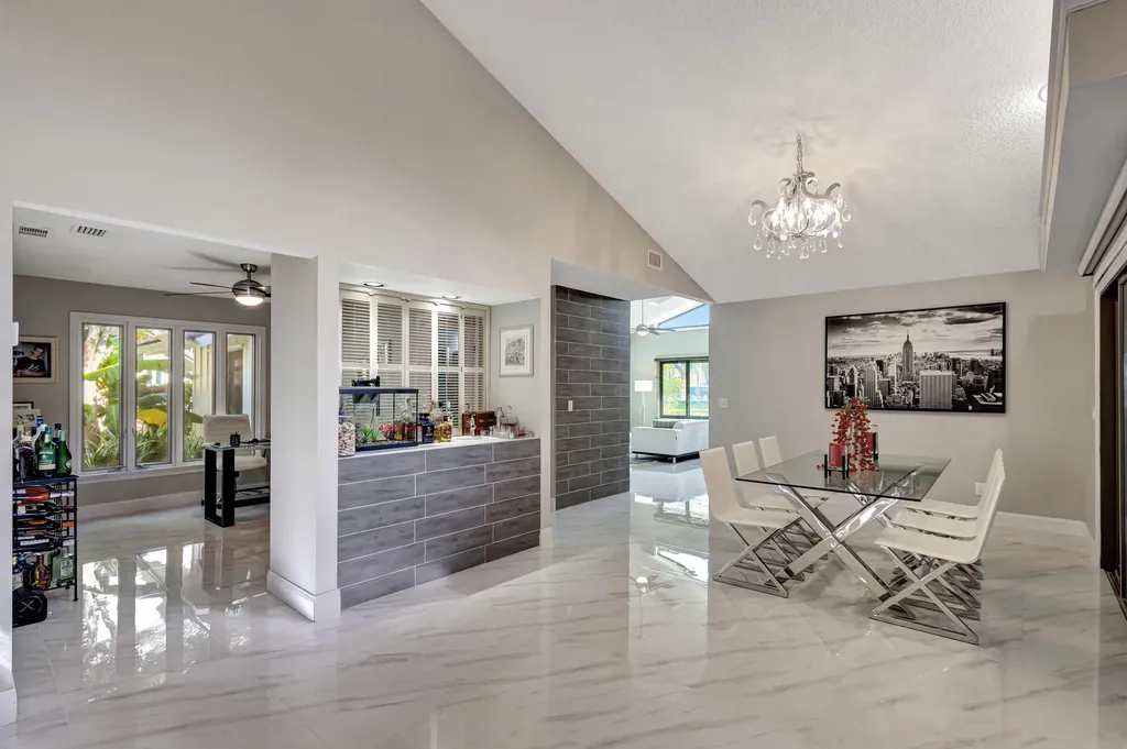 12870 La Rochelle Circle Palm Beach Gardens FL 33410