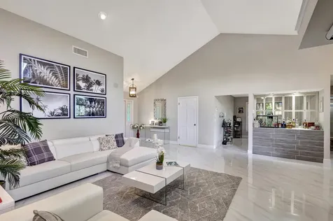 12870 La Rochelle Circle Palm Beach Gardens FL 33410