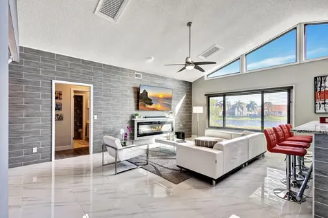 12870 La Rochelle Circle Palm Beach Gardens FL 33410