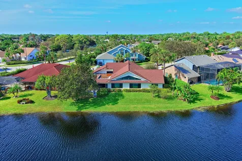 12870 La Rochelle Circle Palm Beach Gardens FL 33410