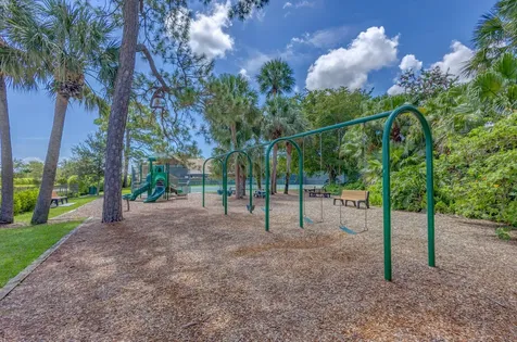 12870 La Rochelle Circle Palm Beach Gardens FL 33410