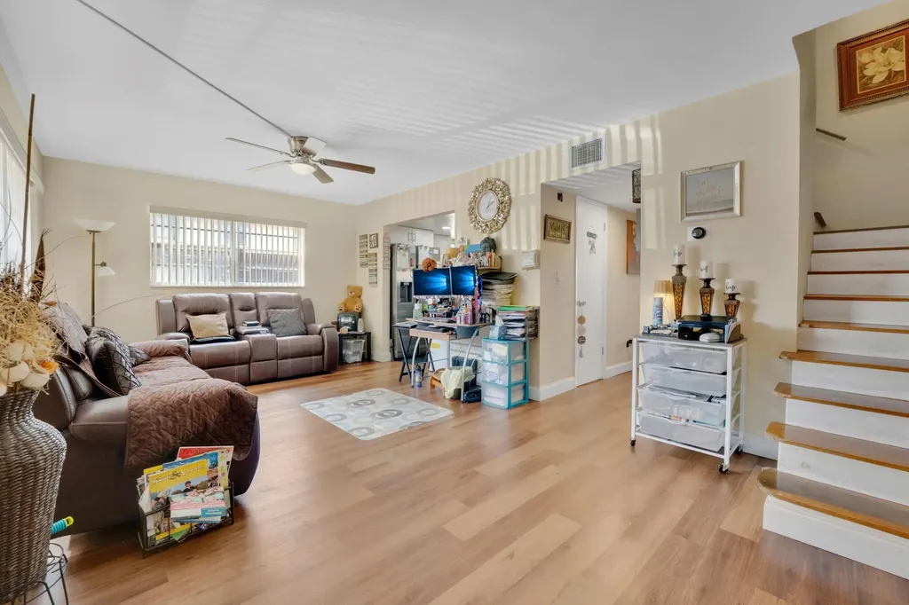 6679 SW 41st Court Davie FL 33314