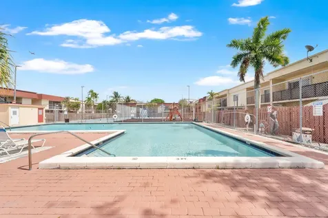 6679 SW 41st Court Davie FL 33314