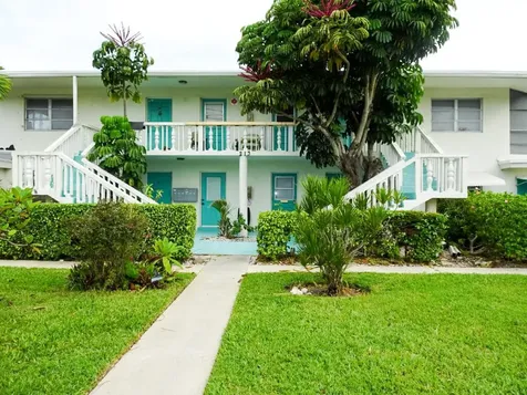 213 SE 3rd Avenue Boynton Beach FL 33435