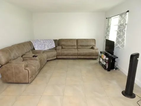213 SE 3rd Avenue Boynton Beach FL 33435