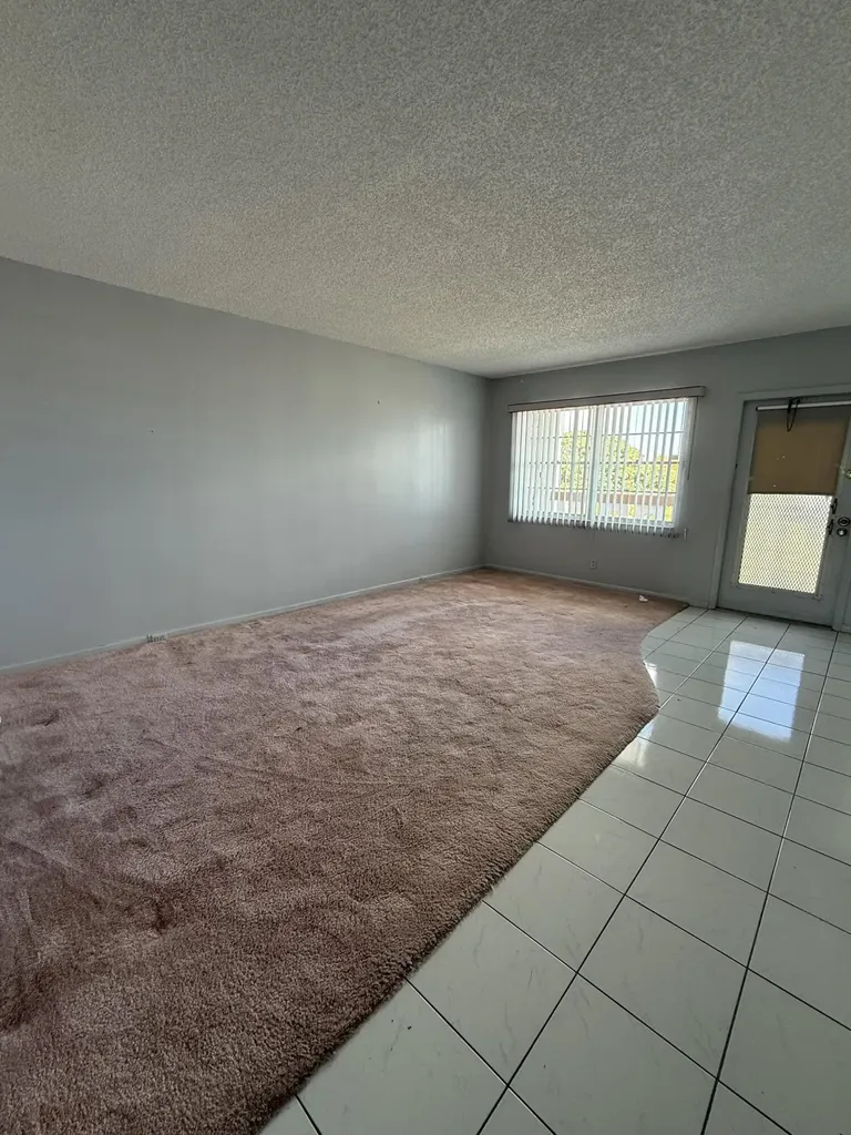 4022 Wolverton B Boca Raton FL 33434