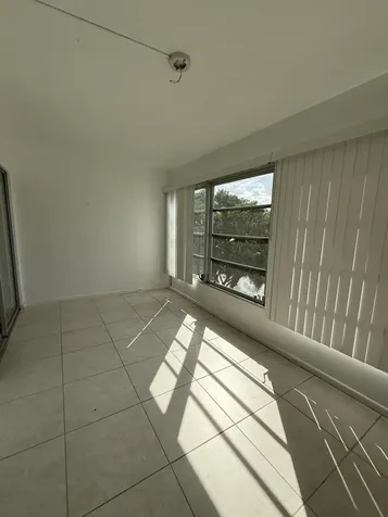 4022 Wolverton B Boca Raton FL 33434