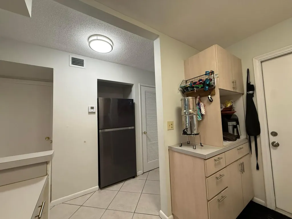 1040 SE 4th Avenue Deerfield Beach FL 33441