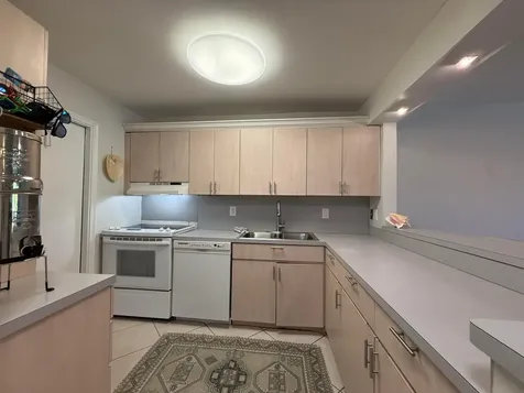 1040 SE 4th Avenue Deerfield Beach FL 33441