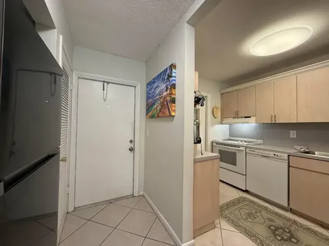 1040 SE 4th Avenue Deerfield Beach FL 33441