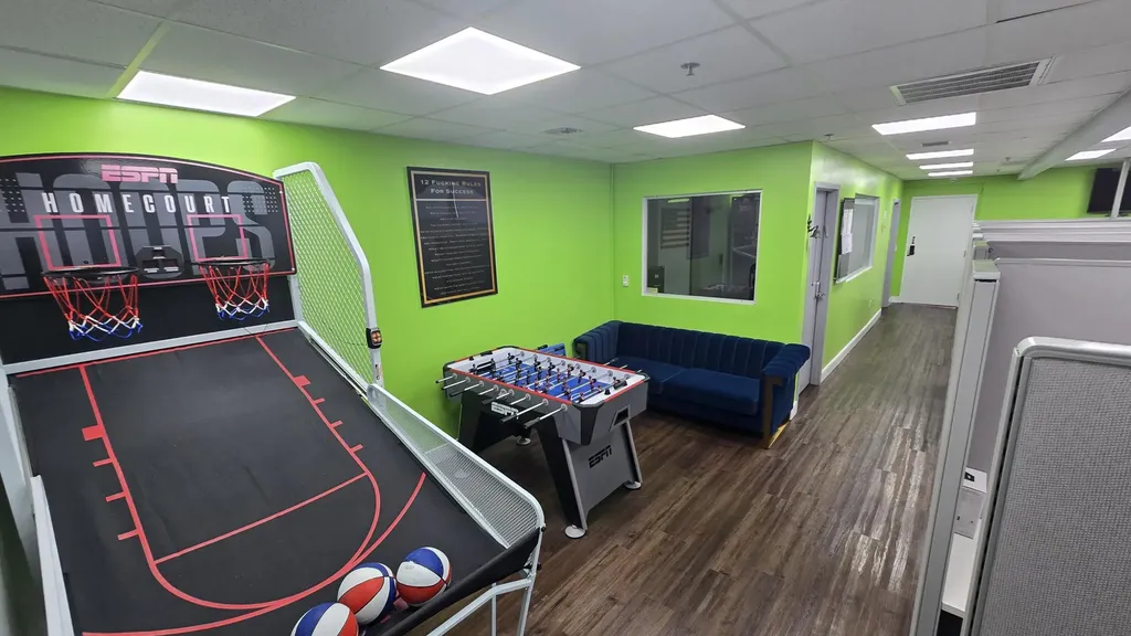 2455 E Sunrise Boulevard Fort Lauderdale FL 33304