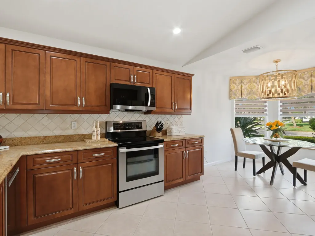 11184 Ihilani Way Boynton Beach FL 33437