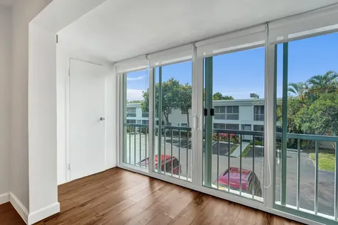 6289 Bay Club Drive Fort Lauderdale FL 33308